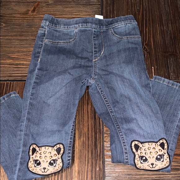 Girl’s Adorable Decal Jeans - Picture 2 of 4